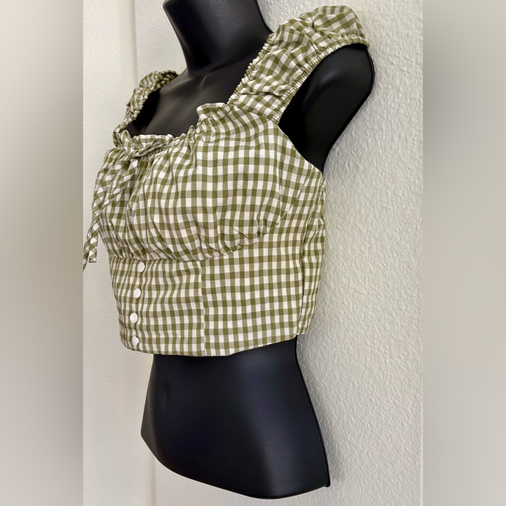 Green Ruffle Strap Top - Picture 4 of 8